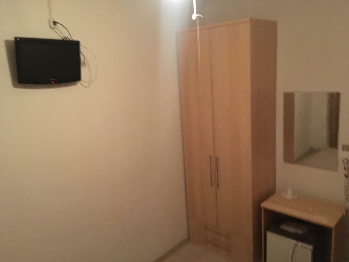 Chambre Double ou Lits Jumeaux avec Salle de Bains Privative